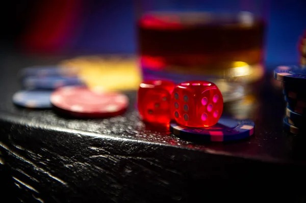 Live dealer streaming on mobile phone screen